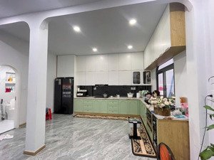 bán nhà đường số tân quy, quận 7 đường 8m 7m x 16m nhà 2 tầng , giá 17,5 tỷ.