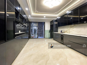 siêu phẩm thang máy,mới tinh phố tây văn cao, có vỉa hè 11m - diện tích gần 80m2