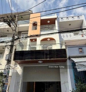 nhà bán hẻm 7m xe tải tránh nhau, 3 tầng mới đẹp, 4m x 16m, nở hậu tài lộc, đường đất mới, hơn 6ty