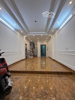 siêu hiếm bán nhà phố văn miếu, thang máy, nhà mới tinh, đi các nơi thuận tiện 45mx6tầng , 14tỷ8