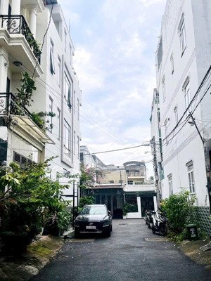 nhà 4 tầng hẻm xe hơi 80m2 gần giga mall phạm văn đồng hiệp bình chánh thủ đức chỉ 7.5 tỷ