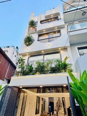 con đi học nước ngoài chủ bán nhà 2 tỷ 450, đường trần phú, p.7, q. 5, 100m2, còn cho thuê 31 tr/th