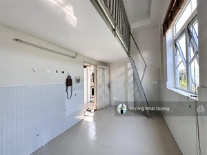 phòng trọ cao cấp gác lửng, cửa sổ ánh sáng siêu thoáng, hẻm 160 nguyễn văn quỳ. hình thật 100%