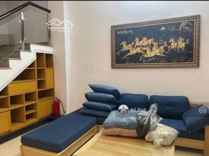 cho thuê nhà 3 tầng: tạ mỹ duật - 3pn - 3wc - đủ nội thất