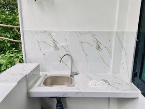 bán nhà view công viên cư xá nguyên hồng 4x16m, 3 tầng sân thượng, đường xe hơi