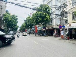 HOMESTAY ÂU CƠ TT TÂY HỒ FULL NỘI THẤT 120M MT 5,2M 3 TỶ