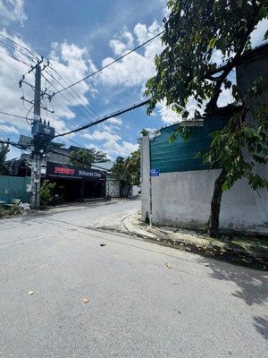 đất thổ cư 195m2 (nhà nhỏ 25m2),ngang 10*20 thới tam thôn-hóc môn, chỉ 5ty 539 triệu