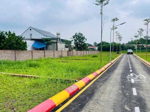 bán gấp mảnh đất tại lạc thuỷ - hoà bình chỉ 500 tr/lô