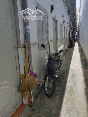 bán nhà 2 tầng đường tx25, phường thạnh xuân,q12,dt260m(5x52). dòng tiền 30tr/th.hẻm 8m