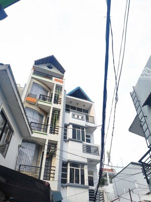 nhà mới 3 tầng, ba đình, quận 8, 35m2, chỉ nhỉnh 4 tỷ tl