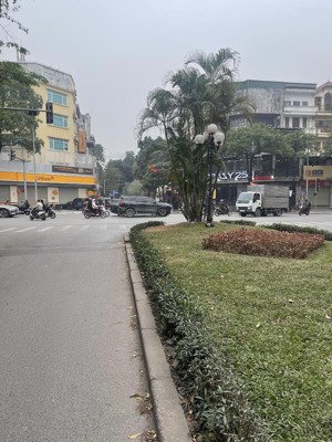 bán nhà mp trung hoà - cầu giấy. dt 120m2 x mt 7m. giá 72 tỷ