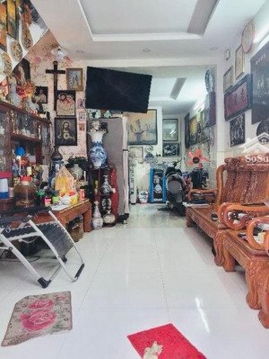 nhà c2 lâu năm - cách mạng tháng 8 - 28m2, 3tầng - 4.3tỷ