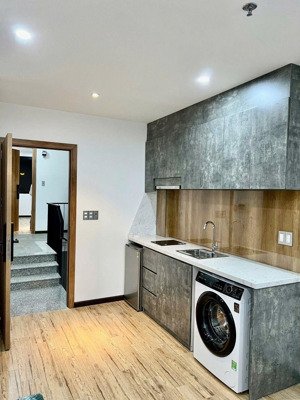 tòa ch sát lý nam đế , võ văn kiệt , cầu rồng, khu chợ đêm vài bước chân, 65m2, 9 ch,5t chỉ 13.5tỏi