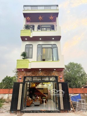 cần bán gấp nhà 4 lầu phường bình chuẩn sổ riêng hoàn công đây đủ