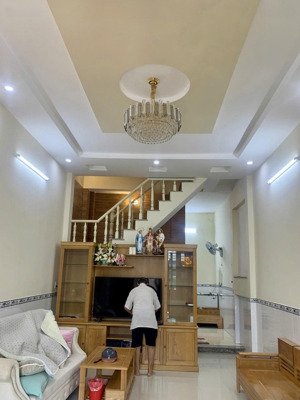 nhà đẹp sát trần văn mười 64m 2 tầng 3pn giá chỉ 3,8 tỷ