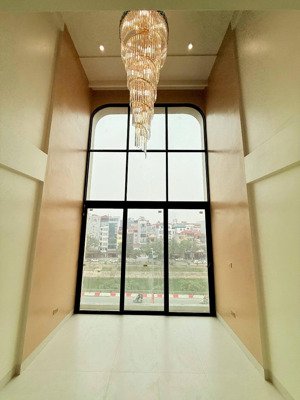 bán nhà mp đường bưởi ba đình dt 46m x 9t x mt 3,5m giá 31,9 tỷ có thương lượng