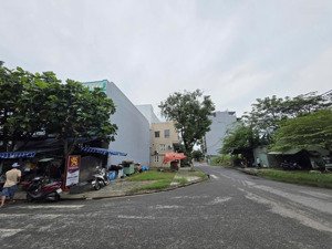 bán lô góc 2 mặt tiền hoàng bích sơn - lê thước trung tâm biển mỹ khê gần công viên hồ nghinh