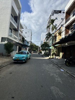 đất an thượng- phố tây - biển mỹ khê.
dt: 79m2
12.xt lvcc lh linh chuyên nhà ph