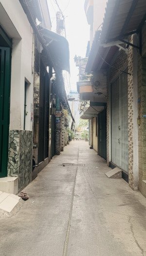 quận 8 - sát mt - giá rẻ nhỉnh 70tr/m2 - 4.75 tỷ