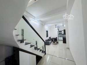 nhà mới xây 2 tầng tại thôn đìa, nam hồng, đông anh chỉ 2,3 tỷ quá hợp cho vợ chồng trẻ