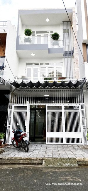 bán nhà 3 tầng đường 5,5m gần biển, chợ phú lộc, điện lực thanh khê, trường fpt, skyline...