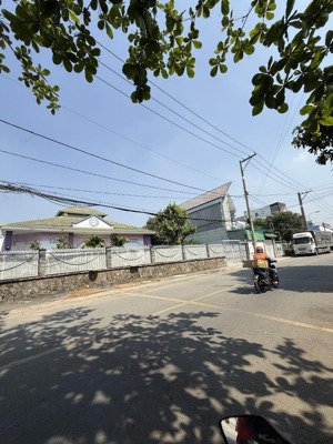 mặt phố hà huy giáp, 6x30m container đậu ngày đêm 8.9 tỷ