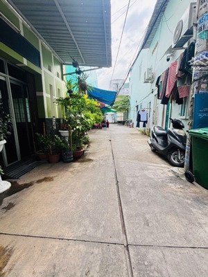 ngay hương lộ 3, gần aeon tân phú - 106m2, hxh 7m, nở hậu 10m, chỉ 8 tỷ