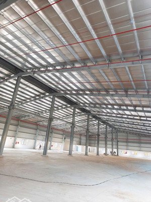 bán xưởng mới 100& kcn xuyên á đức hòa long an