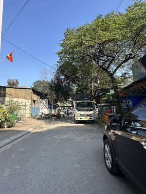 siêu phẩm phân lô, vỉa hè, ô tô tránh, 2 thoáng, xây buiding cực đẹp, 150m, mt8, giá đầu tư