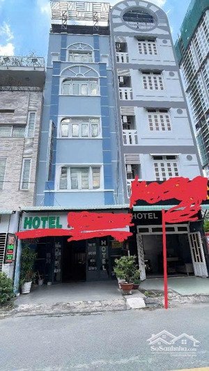 trung tâm hành chính dĩ an khu vip gs khách sạn 6 tầng dòng tiền 1xx triệu/tháng chỉ: 15 tỷ