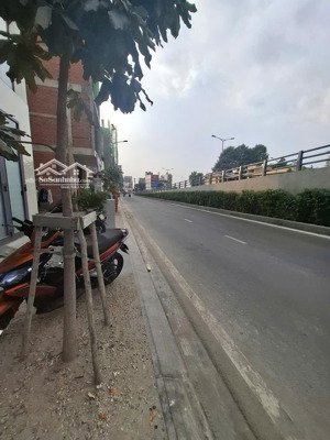 cho thuê mặt tiền đường trần quốc hoàn, p. 13, tân bình - 35m2 - giá 15tr/tháng