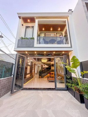 bán nhà căn góc 2 mặt tiền 5m x 22m, huỳnh tấn phát, nhà bè