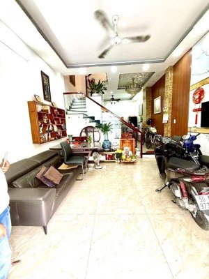 mặt tiền kd đặng văn ngữ gần lê văn sỹ phú nhuận, 3 tầng, 99m2, có vỉa hè, 16.45 tỷ