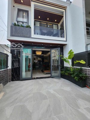 bán nhà 112mv hẻm huỳnh tấn phát, xã nhà bè. lh gặp ti để xem nhà và tl với chủ.