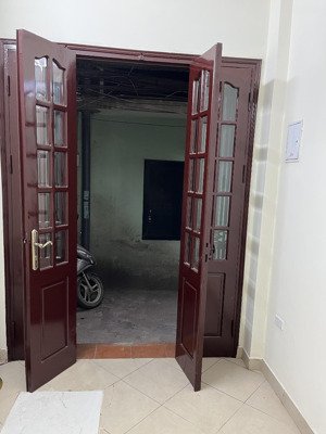 cho thuê nr 22/9 ngõ 1160 đường láng, 8,5 triệu, 80m2, 2pn, 3wc, giá tốt!