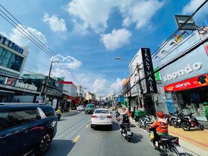 cho thuê nhà 4t mới tinh mặt tiền võ văn ngân kế vincom thủ đức- dts 325m2- vào kd ngay ko cần sửa