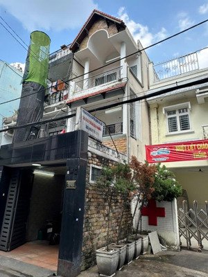 bán nhà mặt tiền huỳnh khương an p5 gv . đúc 3 lầu sân thượng. tiện vừa ở vừa kinh doanh