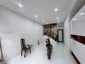 9.45 tỷ sở hữu ngay nhà 6 tầng ô tô vào nhà, ngõ thông, kinh doanh, gần xuân la 