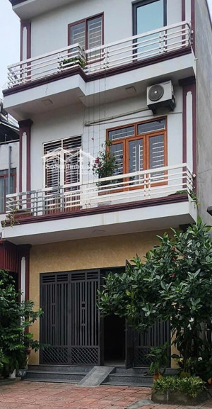 bán nhà 2,5 tầng vị trí đẹp đồng cửa 7, tp bắc giang