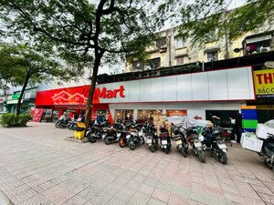 siêu đẹp - cho thuê nhà mặt đường láng - đống đa, dt 310 m2, măt tiền 14 m, giá 130 tr, thông sàn