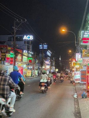 ngang hiếm 8mx16m, hẻm 6m phan huy ích,giá chỉ hon2 100tr/m, thích hợp xây siêu phẩm