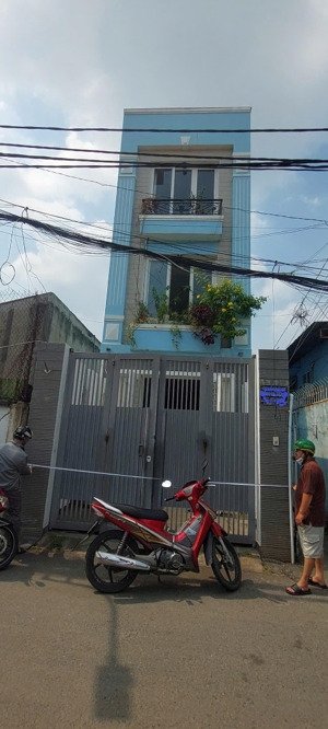 bán nhà mặt tiền 3 lầu 96m2, đường số 8, p. linh trung, tp thủ đức 5 tỷ hơn