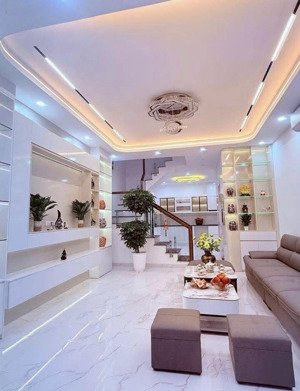 giá sốc! nguyễn lương bằng, thang máy, 2 thoáng, 20m ra phố. nhà xây mới, full nt 42m2 5t