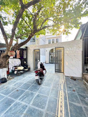 bán nhà mặt tiền đường .nguyễn thị tồn , sổ hoàn công , kinh doanh buôn bán đa nghành nghề