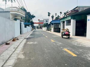 Bán lô đất 60m ngay chợ Minh Kha vào tí ti giá chỉ 1,xx tỷ Lh 0979087664