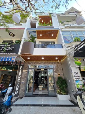 bán nhà 3 tầng mặt tiền hồ tùng mậu trục thông biển nguyễn tất thành full nội thất