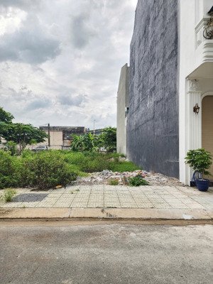 bán đất 5x17m, đường d4, kdc the suncity p. an phú