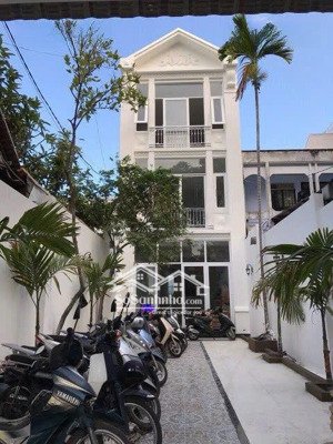 bán nhà 3 tầng siêu đẹp mặt tiền đường nguyễn thị minh khai, phước hòa