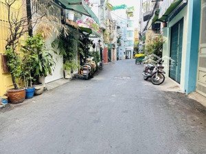 còn sót 1 căn, xe hơi vào tận cửa, đường hai bà trưng, 6x13m, cn 65m2, 4 tầng, chỉ 14,5 tỷ tl