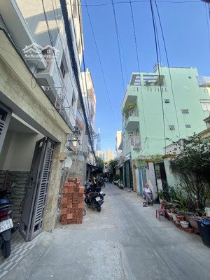 chính chủ cho thuê nhà riêng hẻm 180 xvnt | 3pn 2wc | vị trí trung tâm ngay khu thị nghè giáp q1